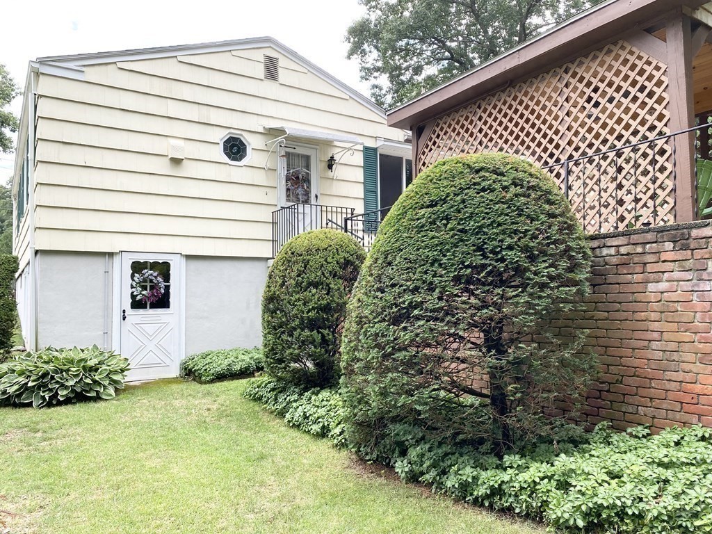 71 Old Farm Road Chicopee, MA 01020 - Photo 31 of 38 Gallery Image 31