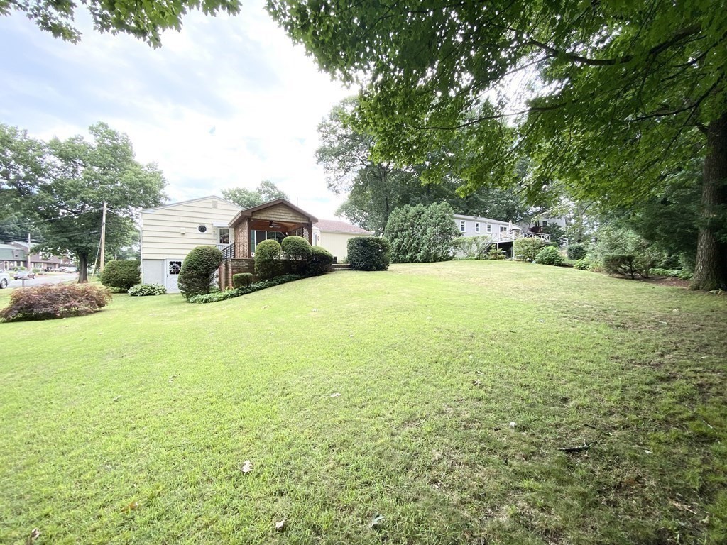 71 Old Farm Road Chicopee, MA 01020 - Photo 32 of 38 Gallery Image 32