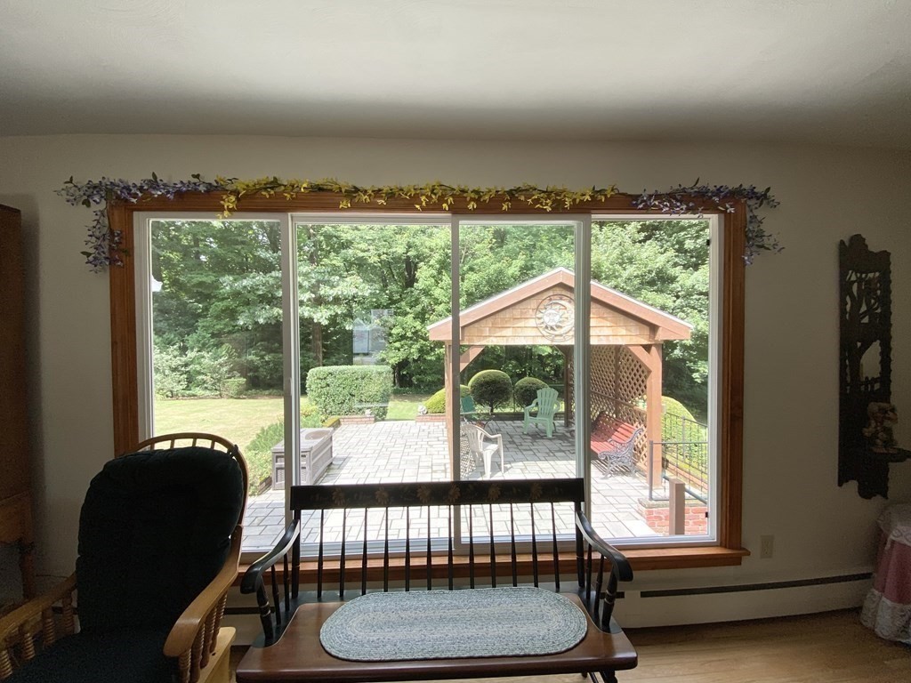 71 Old Farm Road Chicopee, MA 01020 - Photo 10 of 38 Gallery Image 10