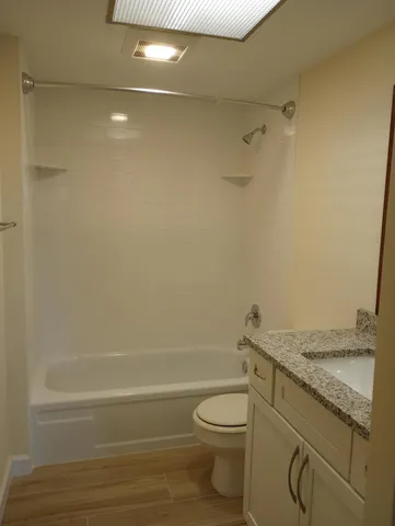 $1,775 | 950 South Kanner Highway, Unit A21, Stuart, FL 34994