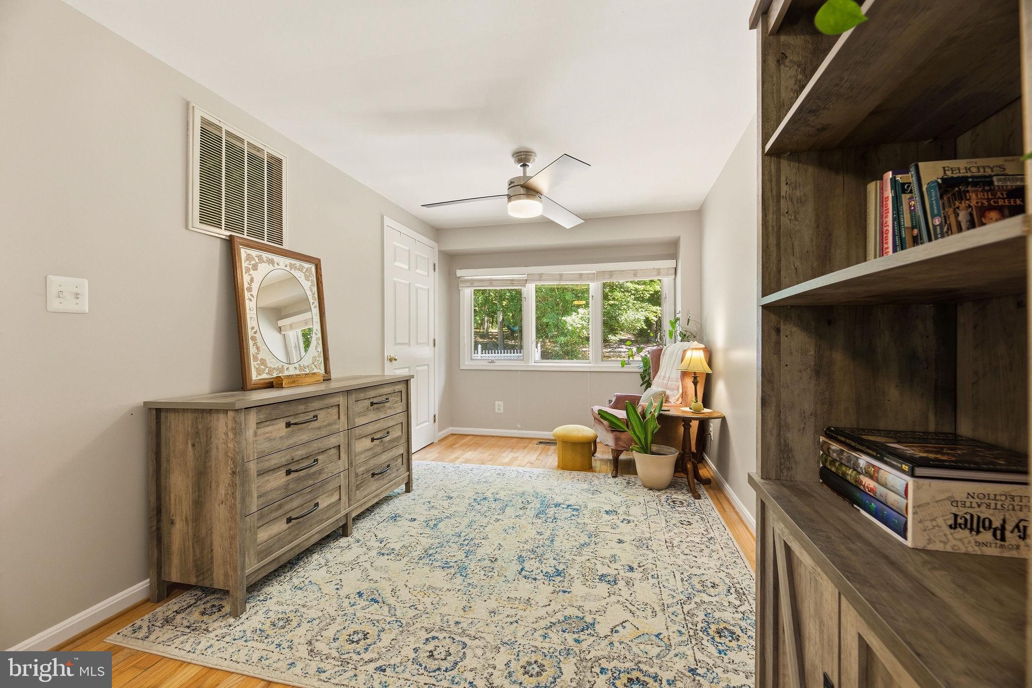 4150 Williams Wharf Road St. Leonard, MD 20685 - Photo 20 of 70 Bright and inviting living space.