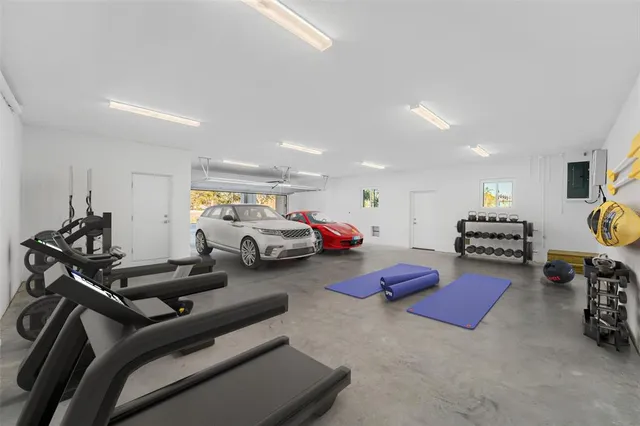 $829,000 | 490 87th Avenue Street, St. Petersburg, FL 33702