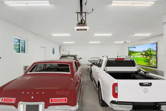 $829,000 | 490 87th Avenue Street, St. Petersburg, FL 33702