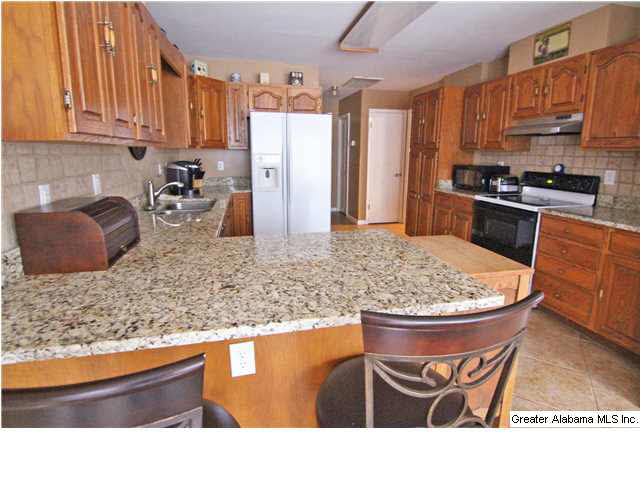 5228 Bonnie Ruth Road Trussville, AL 35173 - Photo 4 of 13