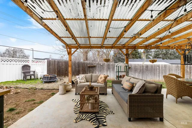 $405,000 | 1001 Homestead Drive, Emmett, ID 83617