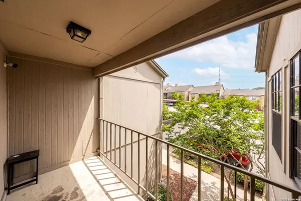 $1,650 | 7711 Callaghan Road, Unit 805, San Antonio, TX 78229