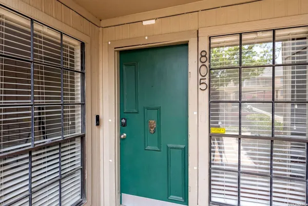 $1,650 | 7711 Callaghan Road, Unit 805, San Antonio, TX 78229