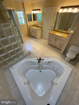 $5,750 | 9 Le Havre Court, Potomac, MD 20854