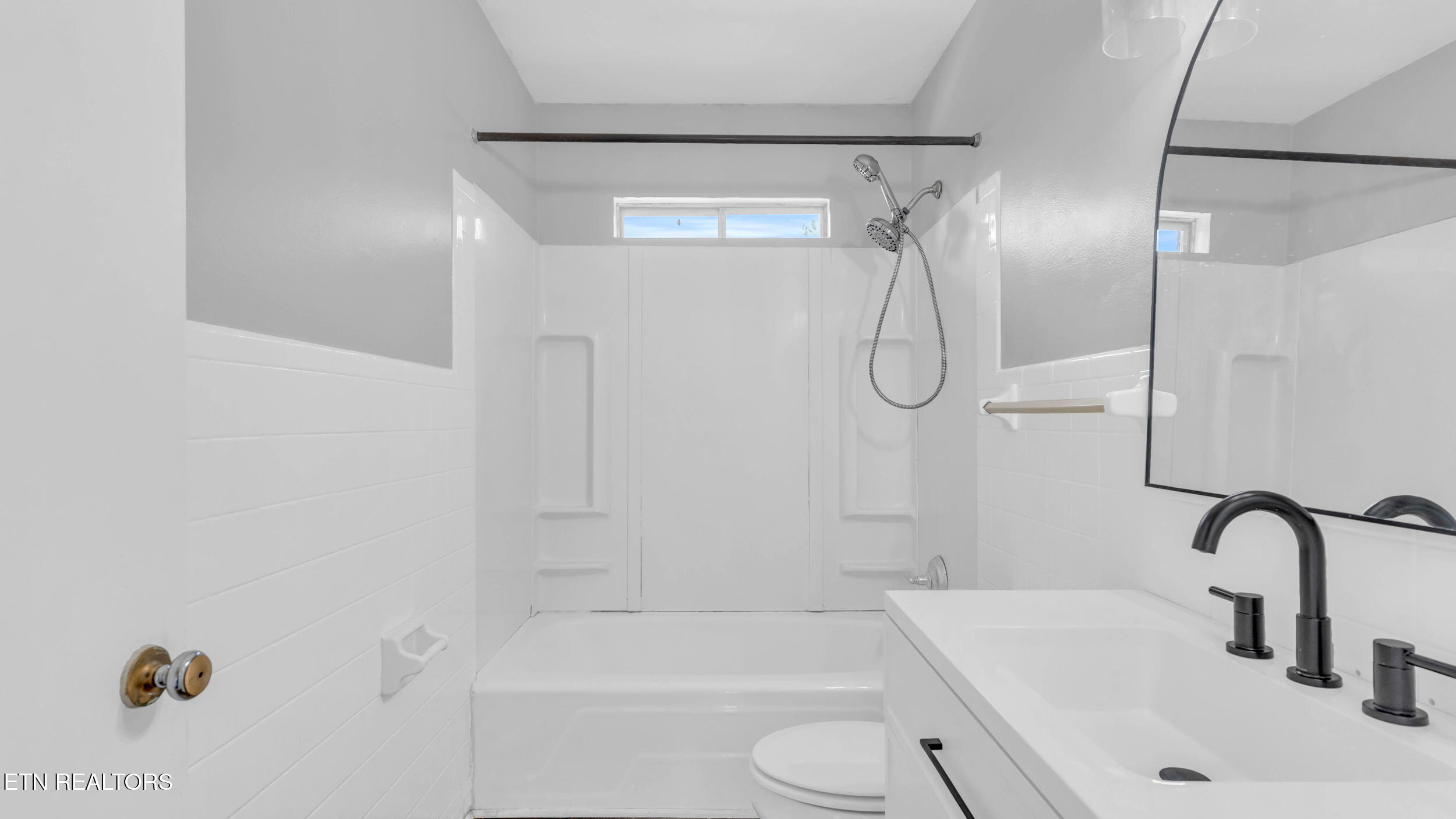 2103 McBrien Road, Unit A & B Chattanooga, TN 37412 - Photo 14 of 39 Bathroom