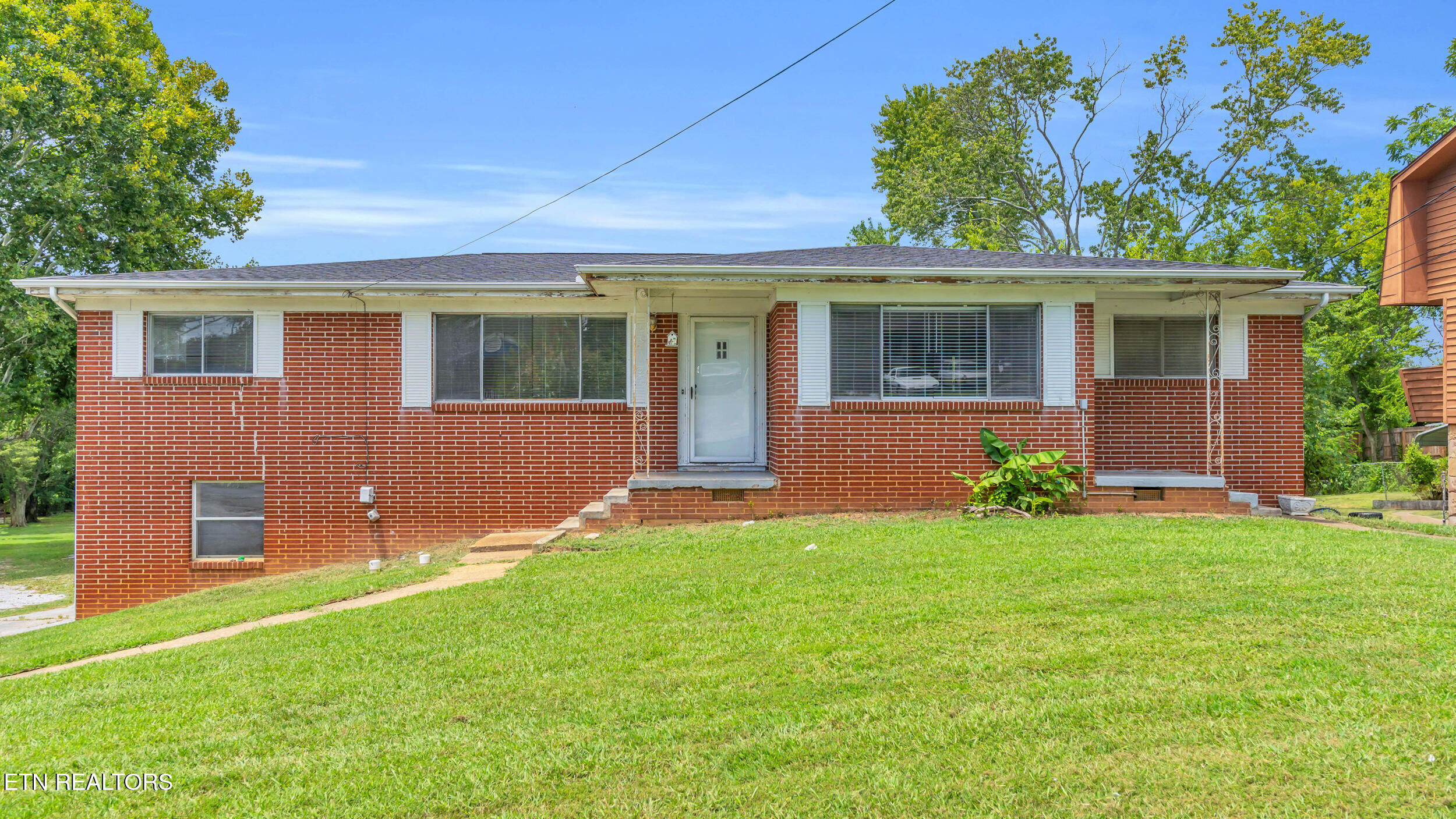 2103 McBrien Road, Unit A & B Chattanooga, TN 37412 - Photo 19 of 39 Front of Duplex
