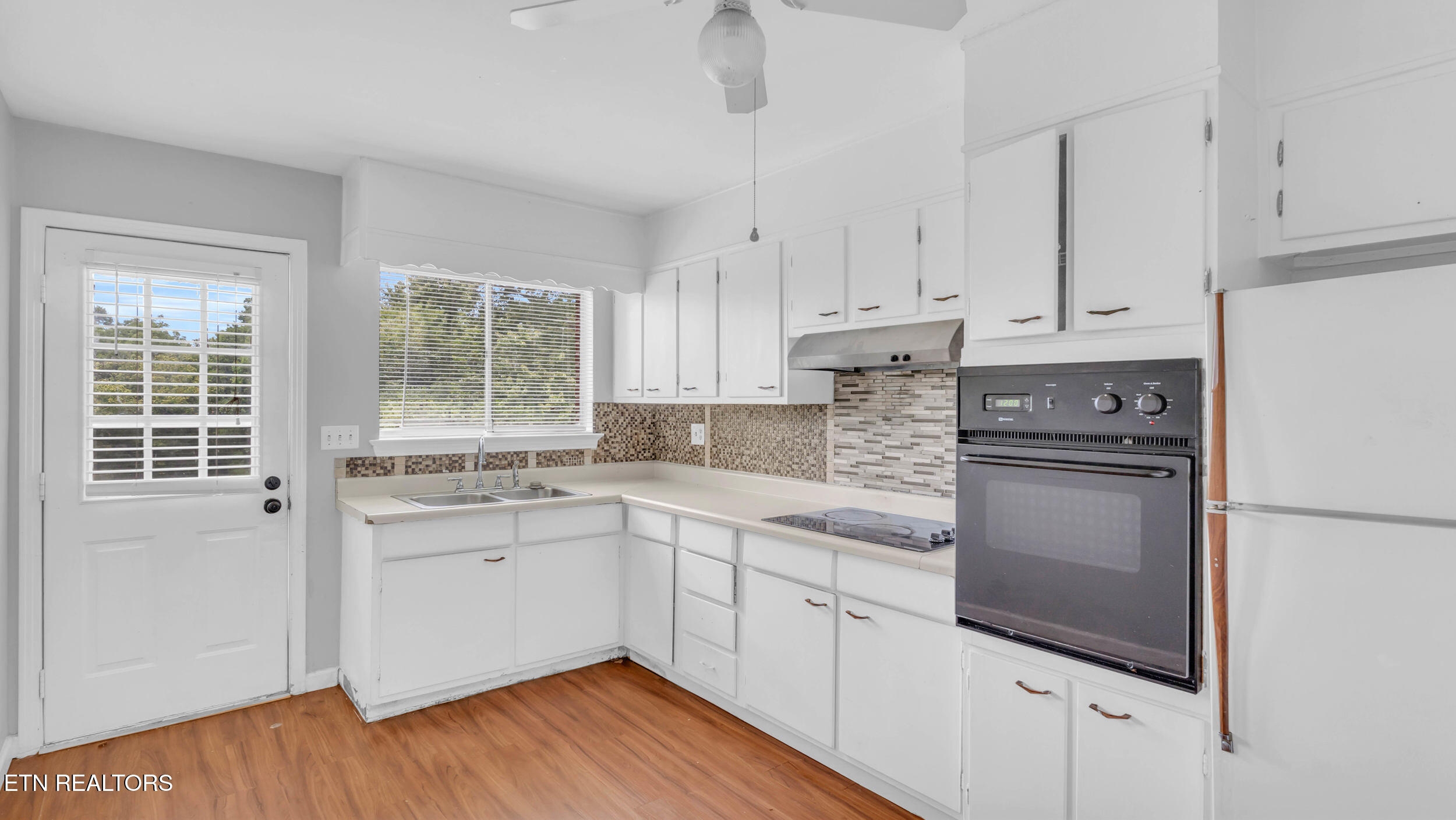 2103 McBrien Road, Unit A & B Chattanooga, TN 37412 - Photo 25 of 39 Kitchen
