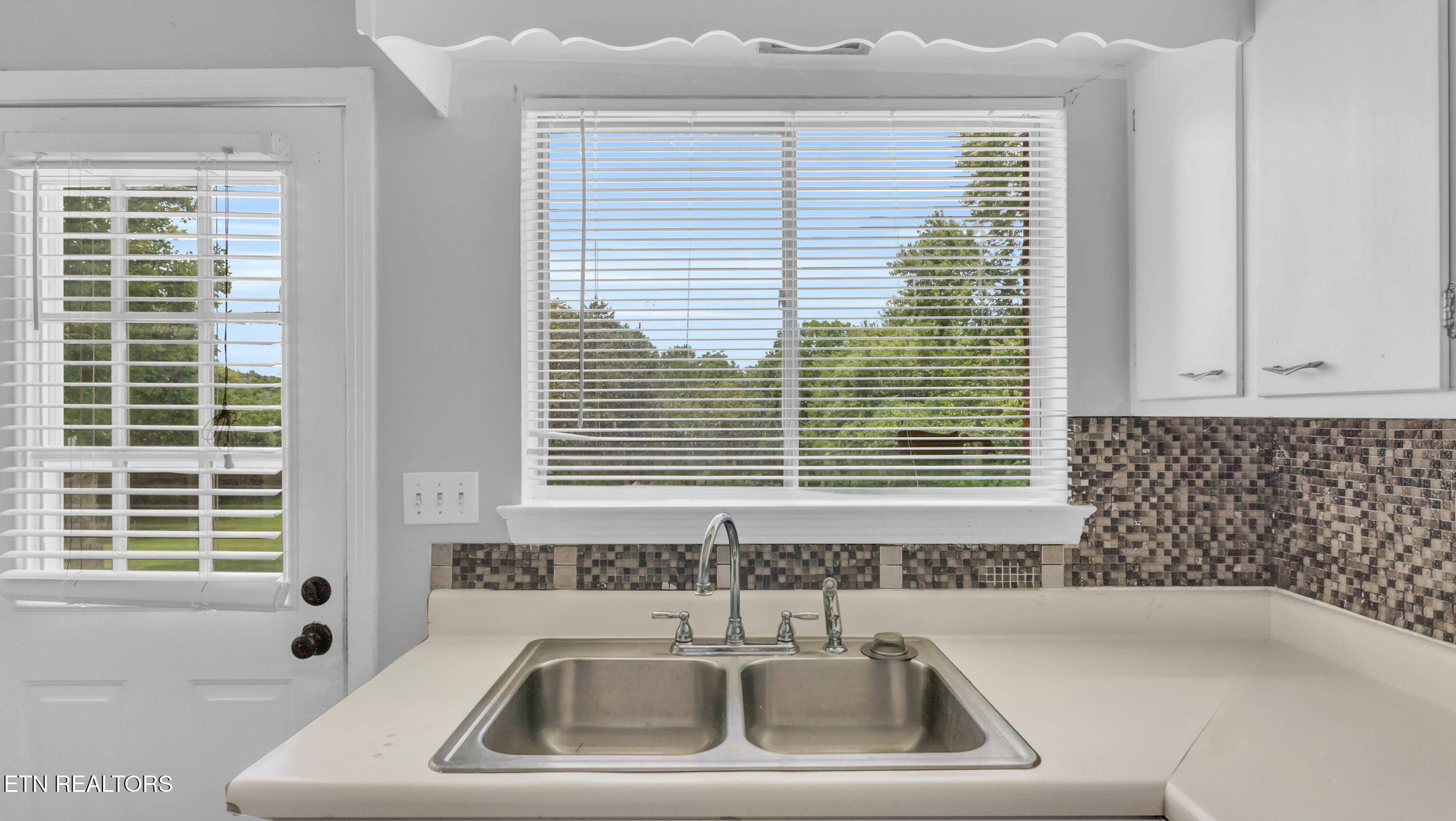 2103 McBrien Road, Unit A & B Chattanooga, TN 37412 - Photo 26 of 39 Kitchen