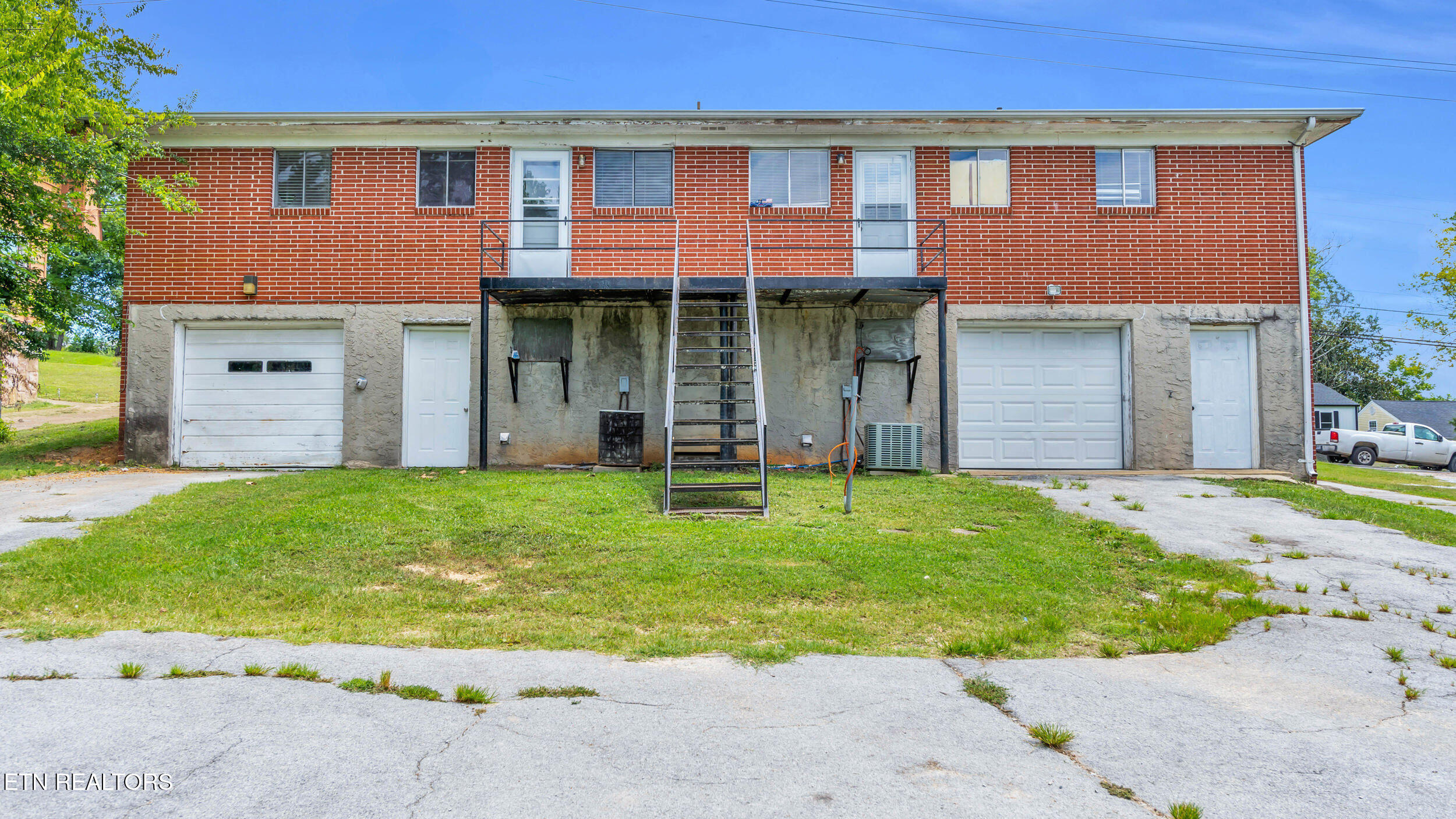 2103 McBrien Road, Unit A & B Chattanooga, TN 37412 - Photo 35 of 39 Back of Duplex