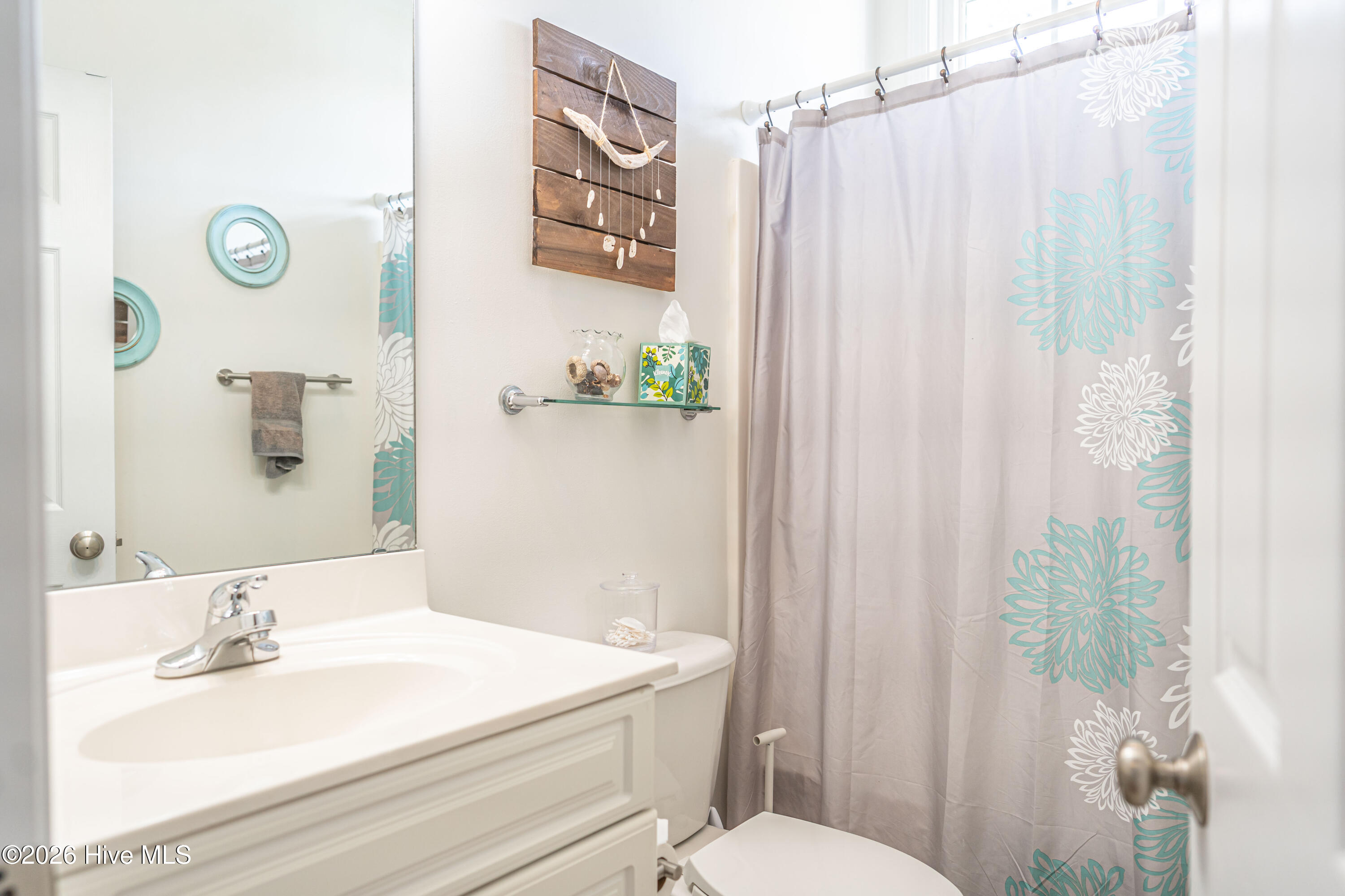 1320 Burning Tree Road Pinehurst, NC 28374 - Photo 41 of 60 Guest Bath