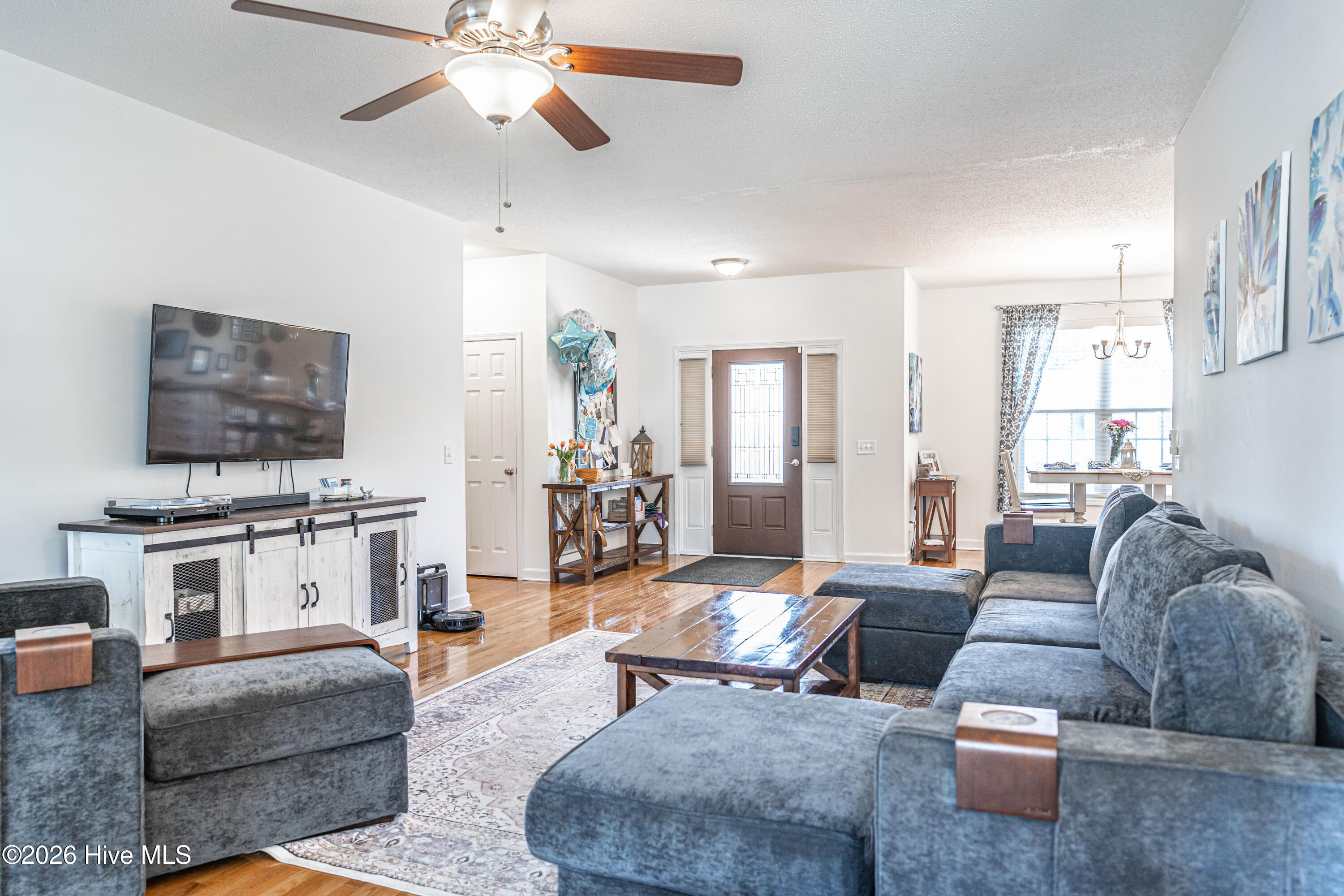 1320 Burning Tree Road Pinehurst, NC 28374 - Photo 7 of 60 Living Room