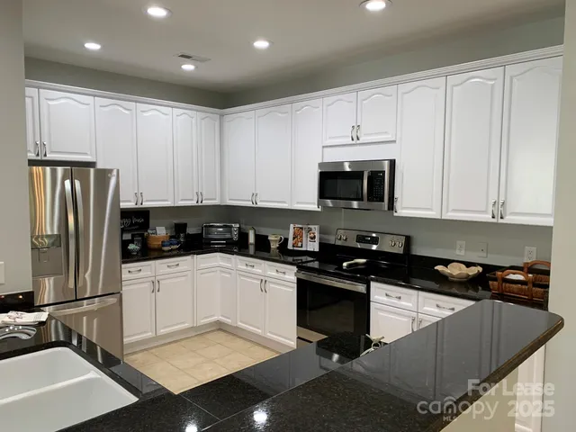 $3,200 | 9033 Rosalyn Glen Road, Cornelius, NC 28031