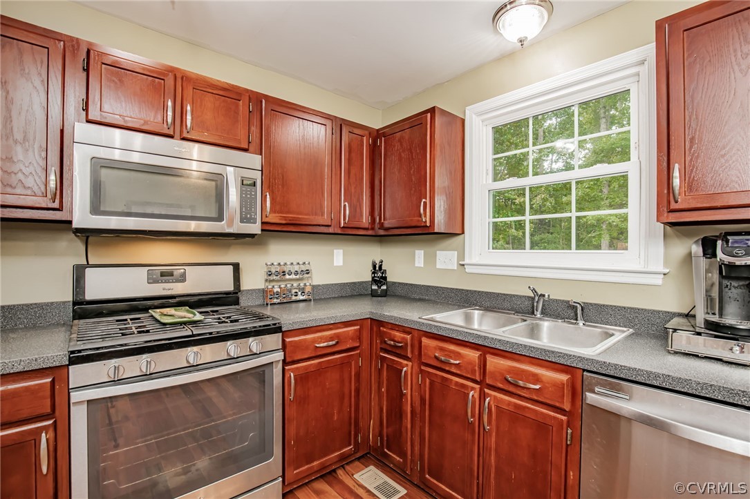 5000 Ashborne Road Glen Allen, VA 23060 - Photo 11 of 29 Gallery Image 11
