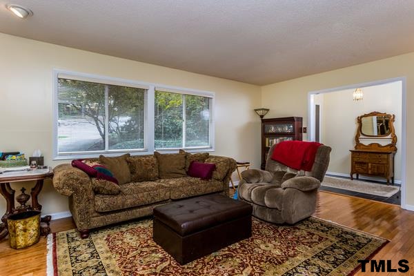 2006 Beecham Circle Raleigh, NC 27607 - Photo 8 of 23