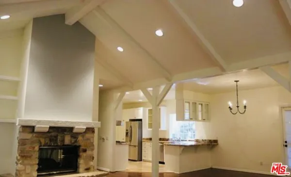 $7,250 | 818 North Beverly Glen Boulevard, Los Angeles, CA 90077