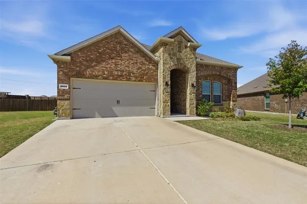 $450,000 | 3601 Arabella Way, Aubrey, TX 76227