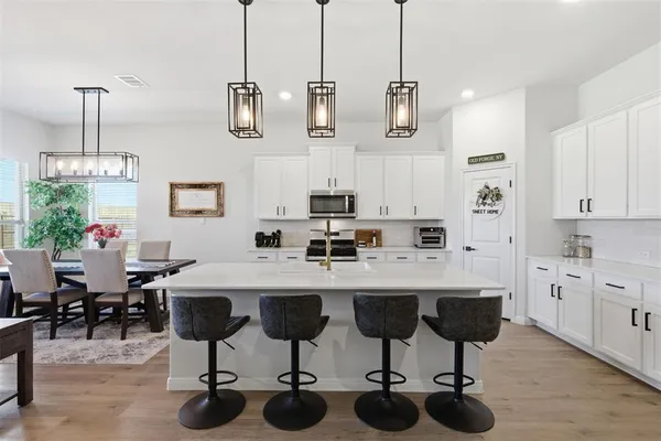 $450,000 | 3601 Arabella Way, Aubrey, TX 76227