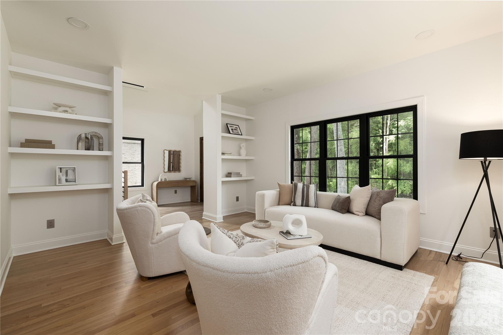 732 Ellsworth Road Charlotte, NC 28211 - Photo 3 of 39