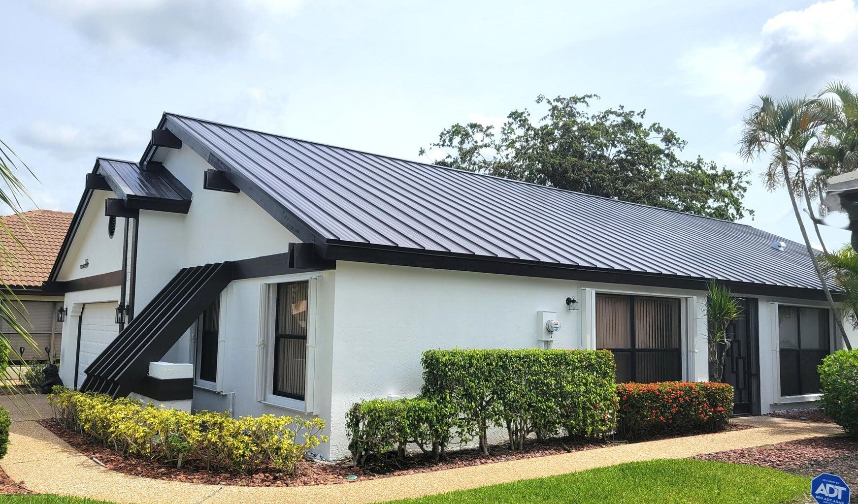 11152 Highland Circle Boca Raton, FL 33428 - Photo 7 of 37 Front 3