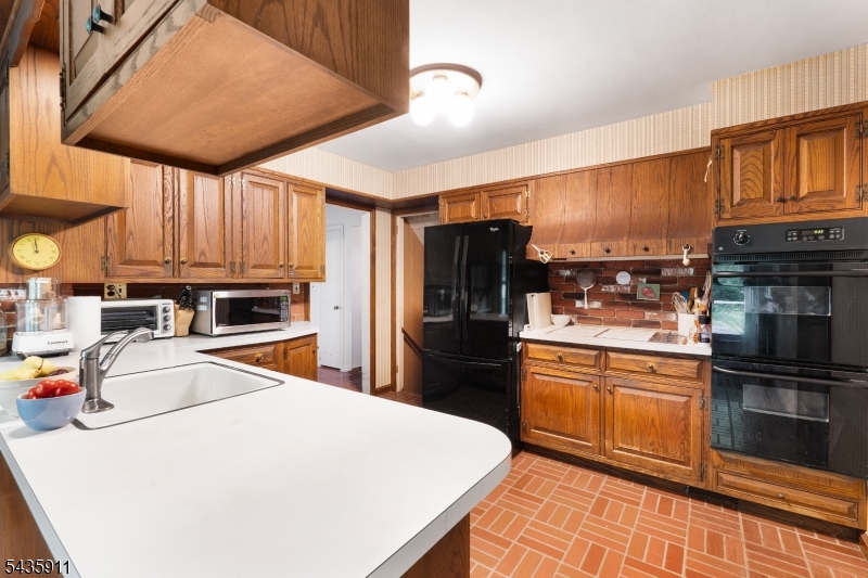 1955 Rte 206 Chester, NJ 07930 - Photo 10 of 23