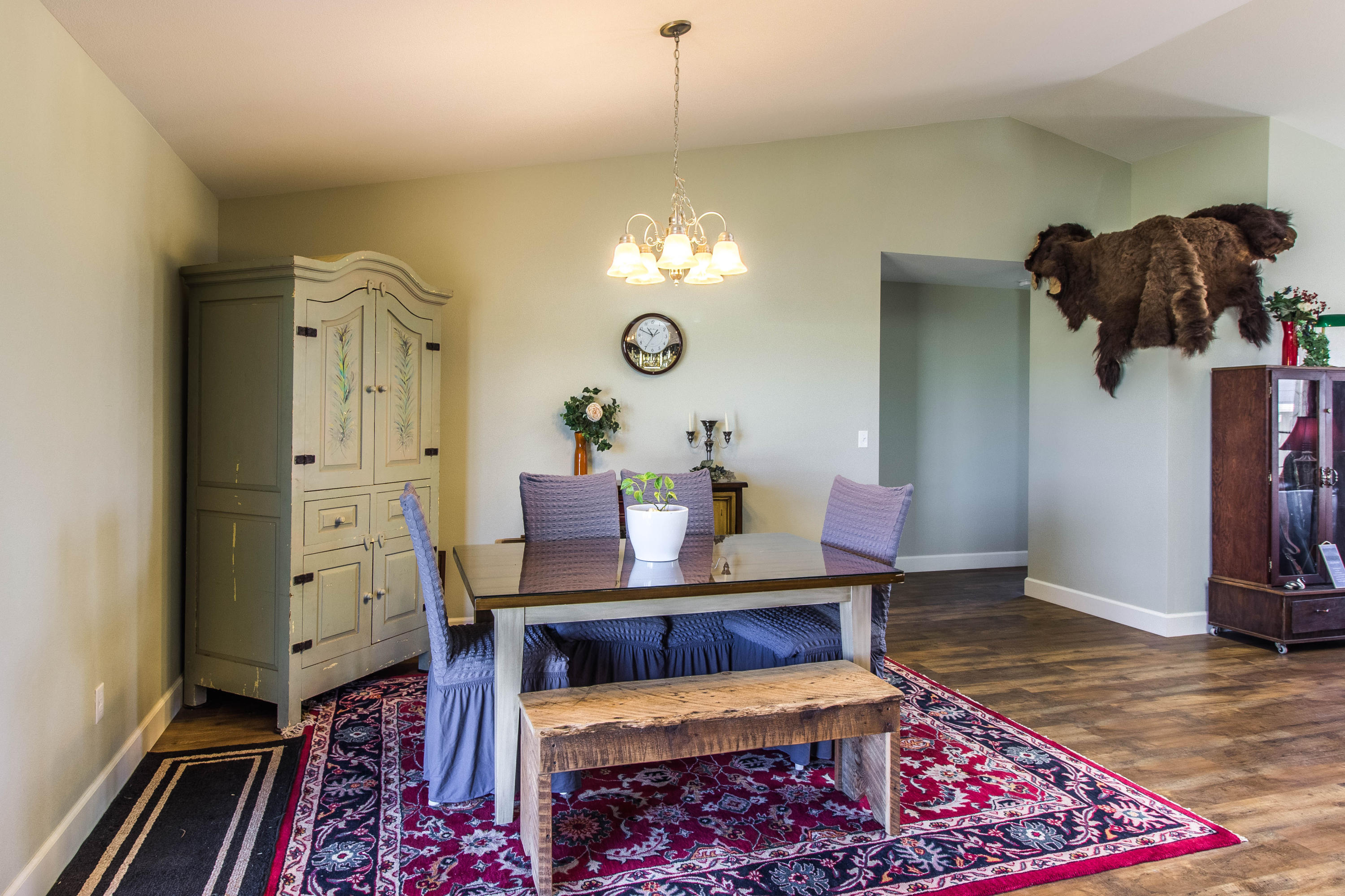 15145 Twin Lakes Road Powell Butte, OR 97753 - Photo 16 of 26 Dining Area