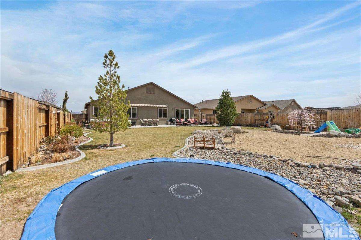 8555 Spearhead Way Reno, NV 89506 - Photo 27 of 38 Photo 29