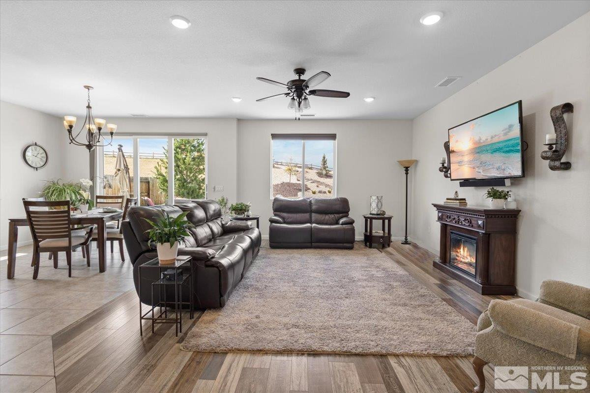 8555 Spearhead Way Reno, NV 89506 - Photo 3 of 38 Photo 3