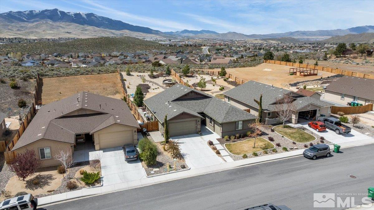 8555 Spearhead Way Reno, NV 89506 - Photo 35 of 38 Photo 37
