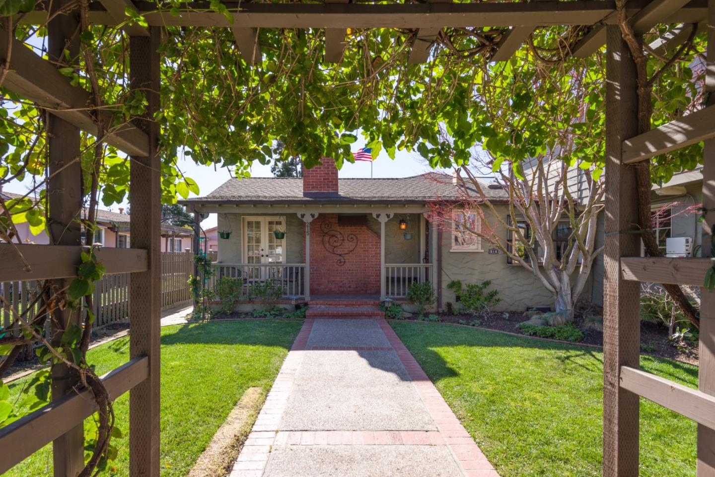 215 Victoria Road Burlingame, CA 94010 - Photo 3 of 27