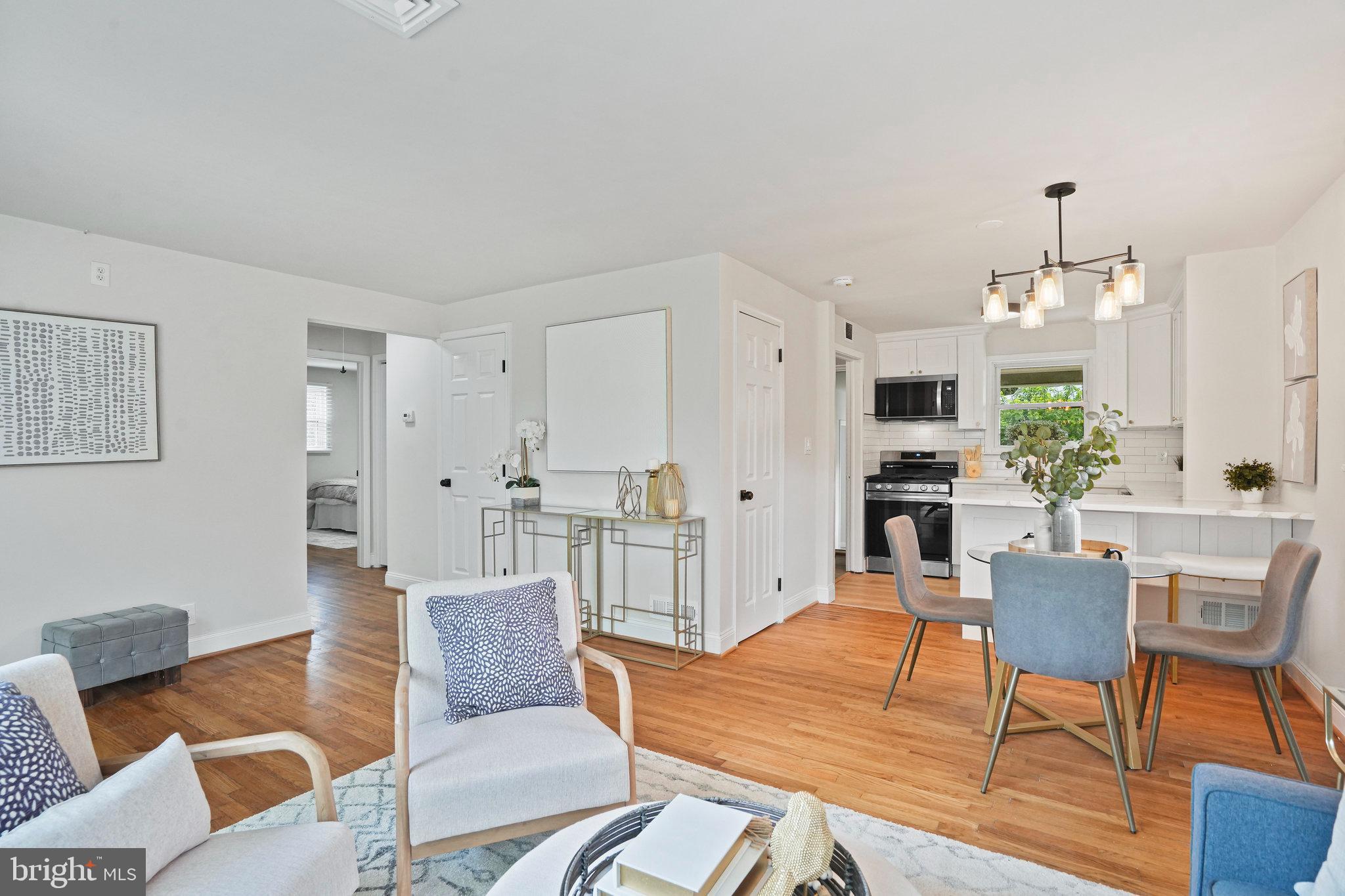 3706 Carey Street Silver Spring, MD 20902 - Photo 7 of 31 Easy to enterain