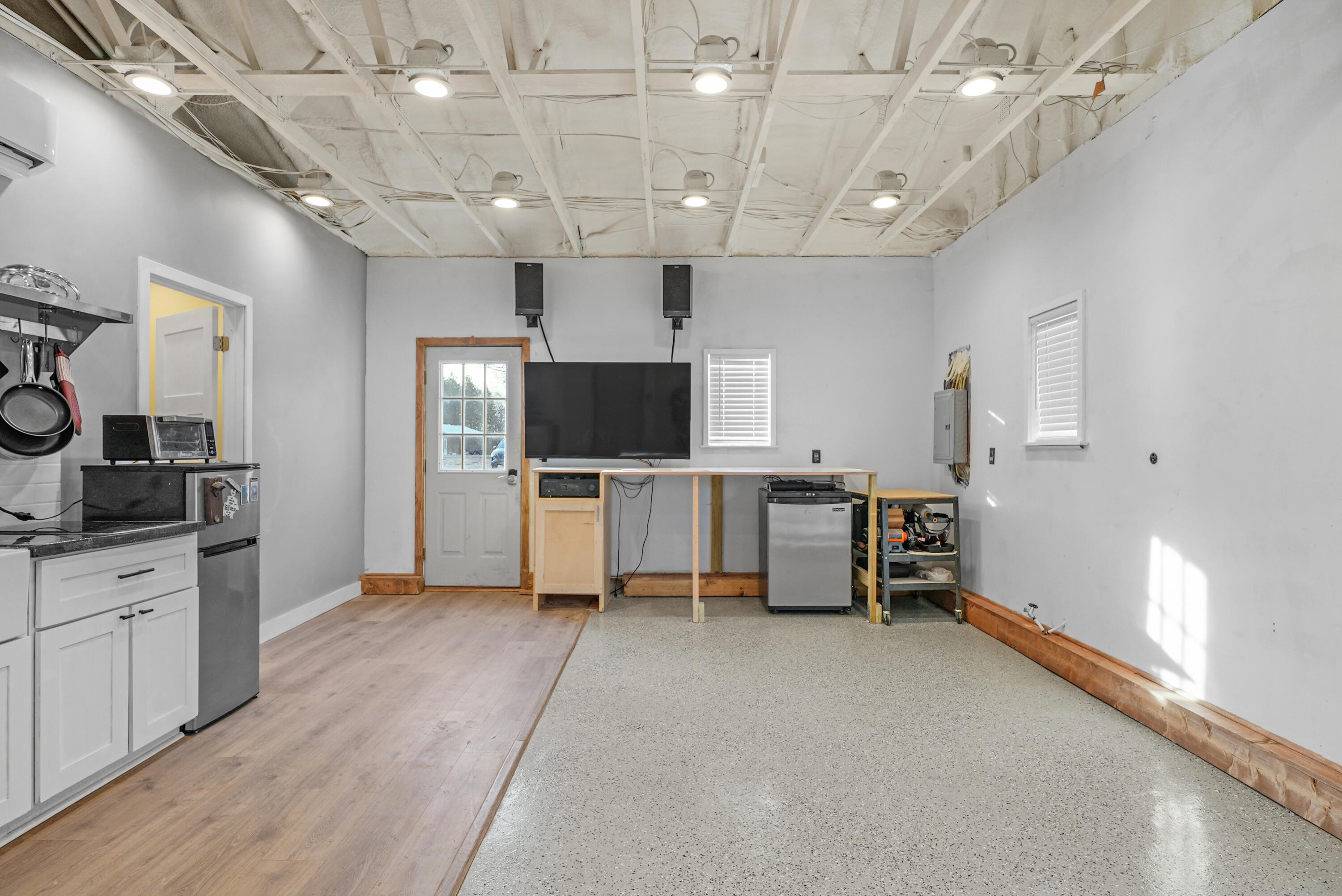 3843 Browntown Road Bridgman, MI 49106 - Photo 8 of 21 08