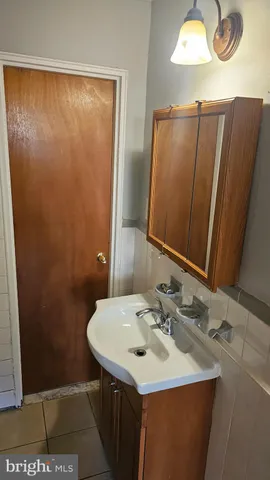 $1,050 | 6007-9 Bingham Street, Philadelphia, PA 19111