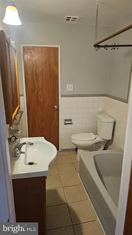 $1,050 | 6007-9 Bingham Street, Philadelphia, PA 19111