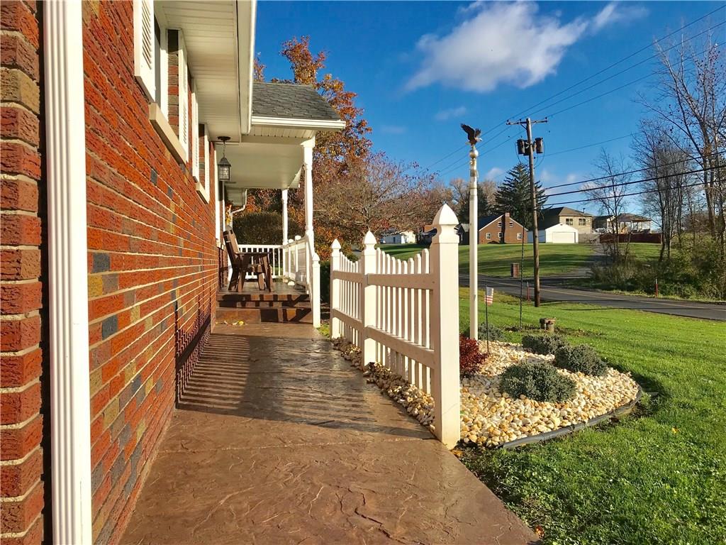 2406 Savannah Road New Castle, PA 16101 - Photo 2 of 25 Gallery Image 2