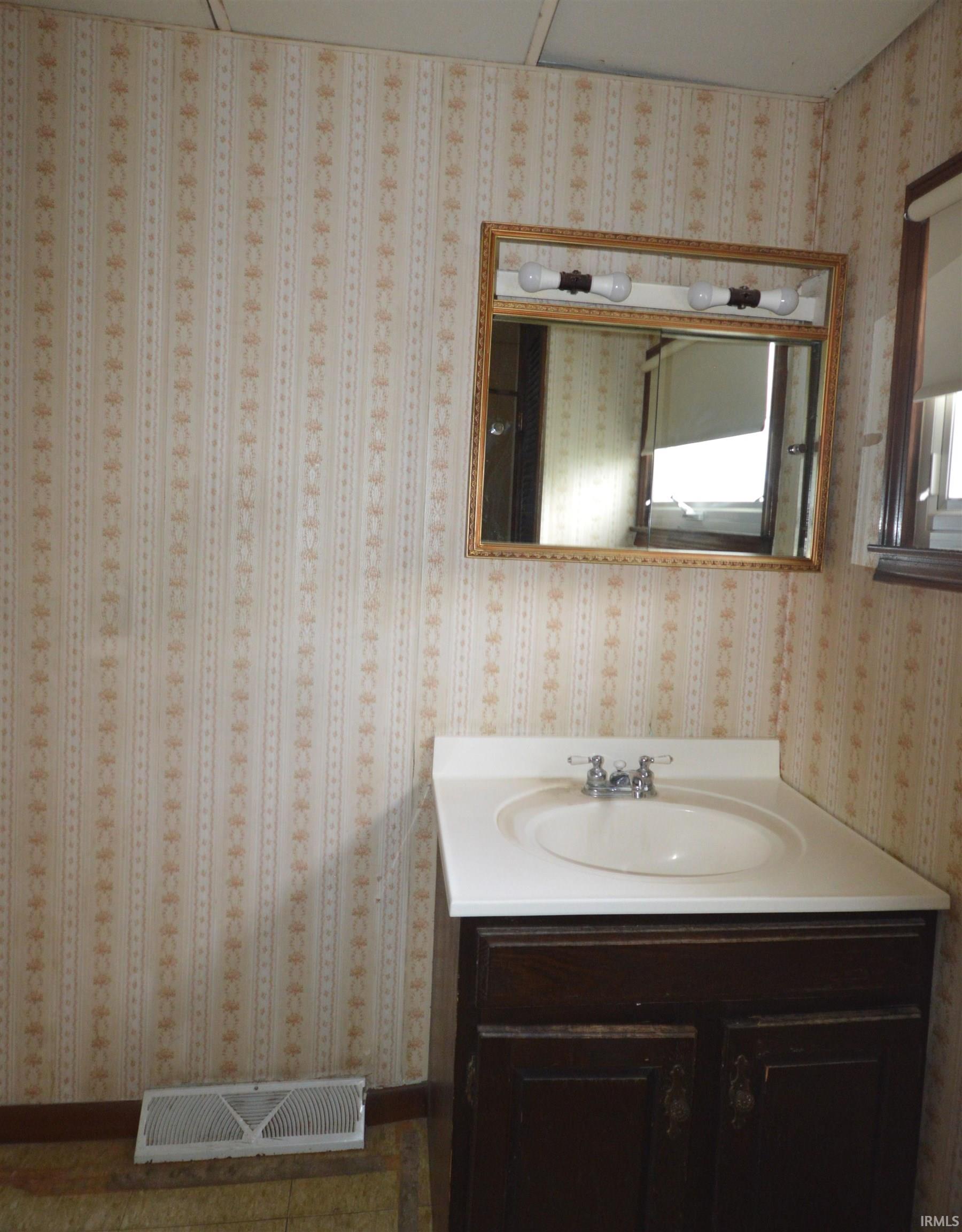 705 Virginia Street Walkerton, IN 46574 - Photo 14 of 16