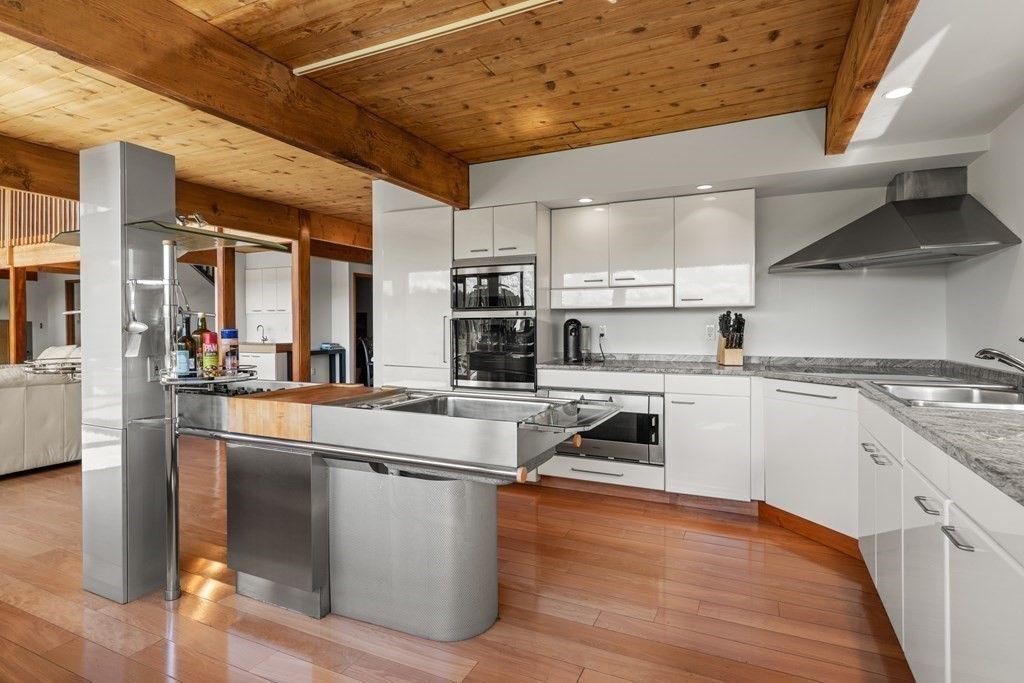 53 Powisset Street Dover, MA 02030 - Photo 11 of 42