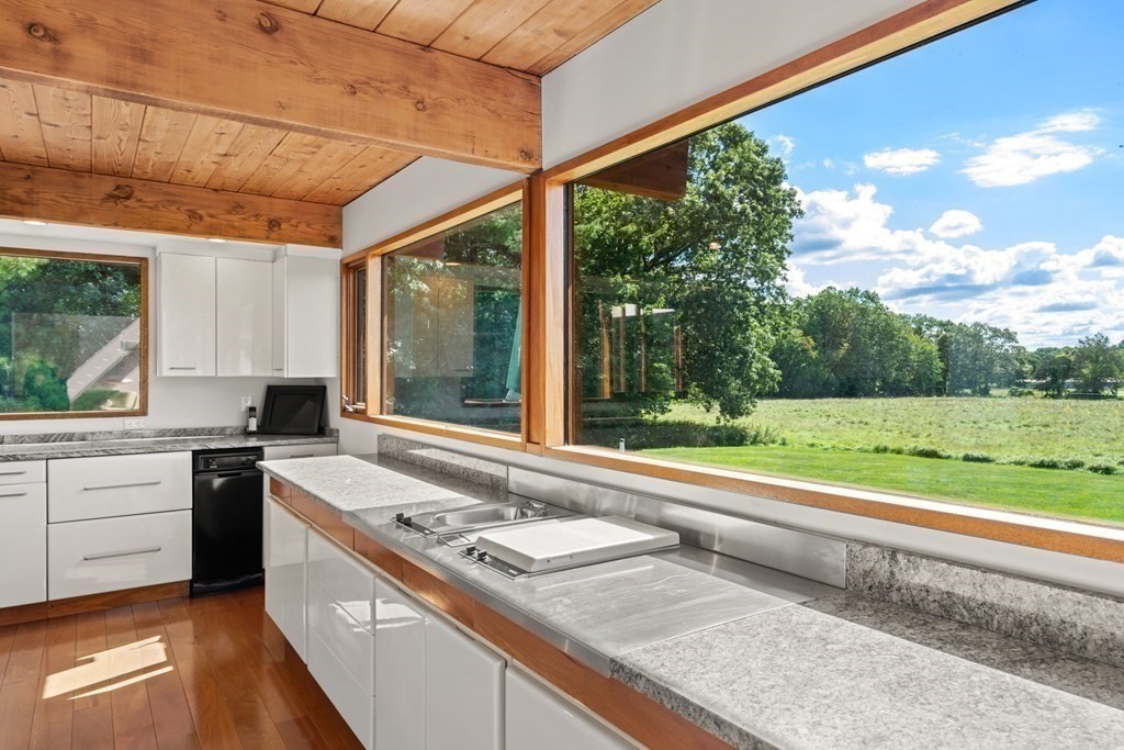 53 Powisset Street Dover, MA 02030 - Photo 10 of 42