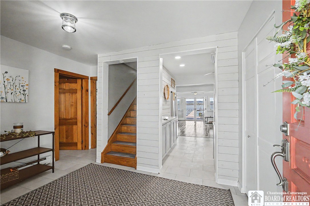 3501 Lake Street Ellicott, NY 14701 - Photo 7 of 50 Foyer 8x12