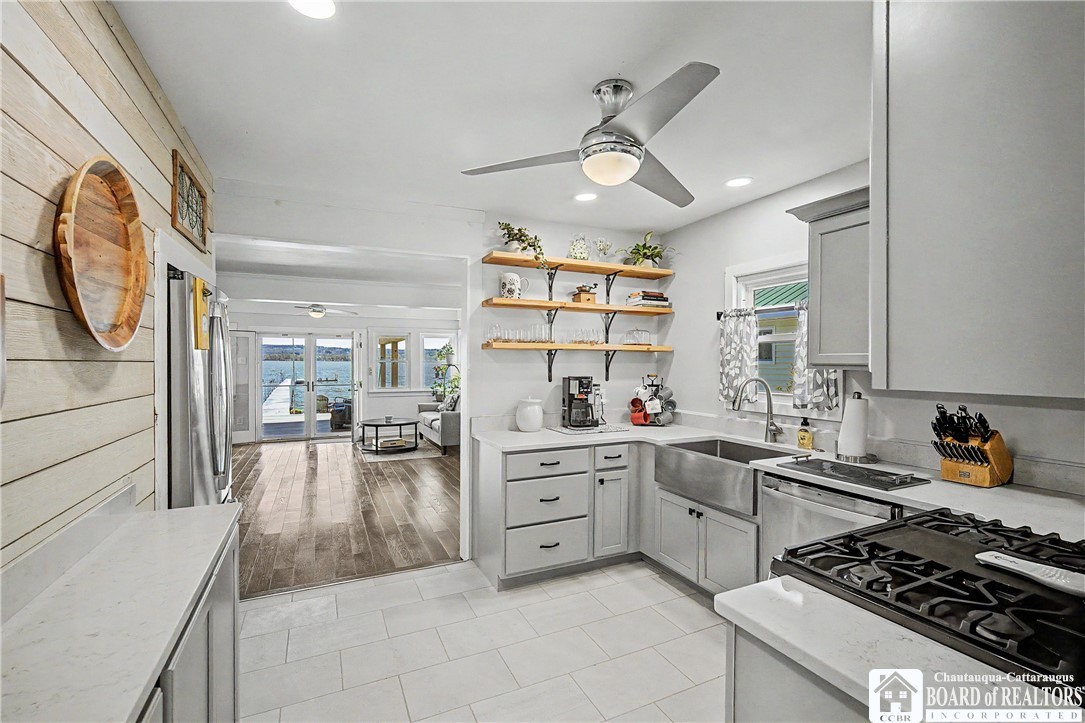 3501 Lake Street Ellicott, NY 14701 - Photo 8 of 50 Custom Kitchen/Quartz counter tops 10x10
