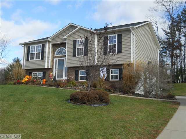 254 North Bridgewater Road Mount Airy, NC 27030 - Photo 1 of 16 Exterior Front. We maintained home in desirable Woodbridge subdivision. Nicely landscaped.