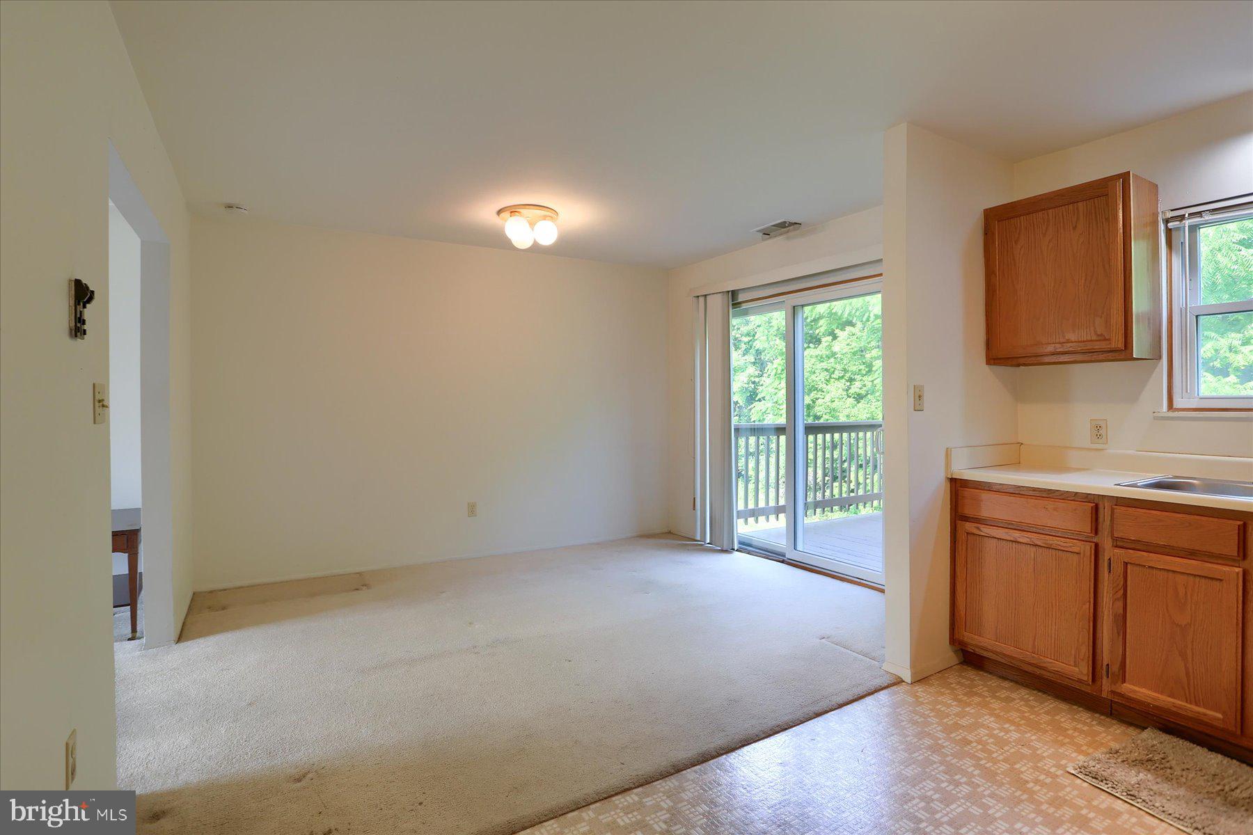 446 Mill Race Road Carlisle, PA 17013 - Photo 8 of 40 Dining Area