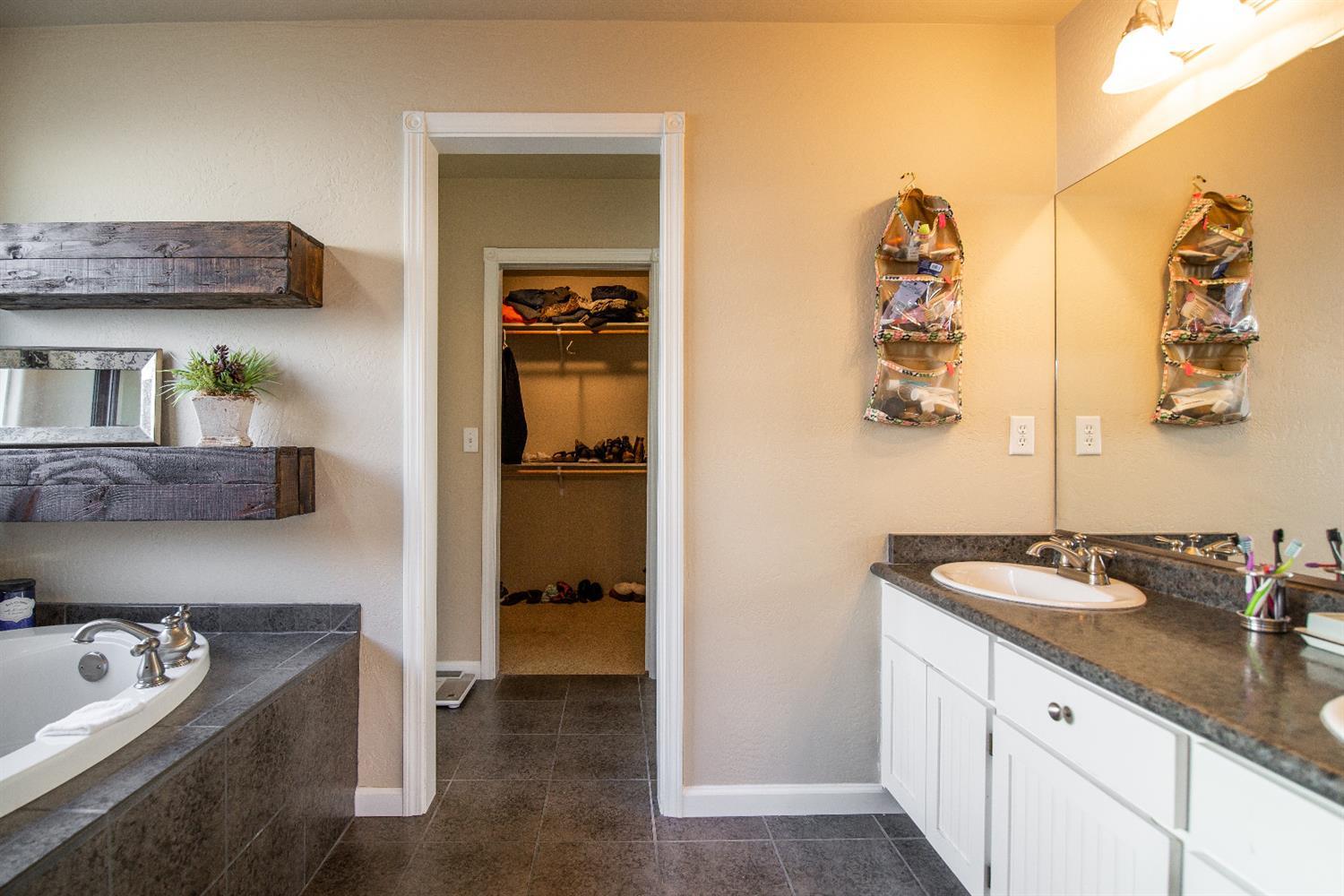 611 Barton Road Eagle Point, OR 97524 - Photo 16 of 35 Additional Photo