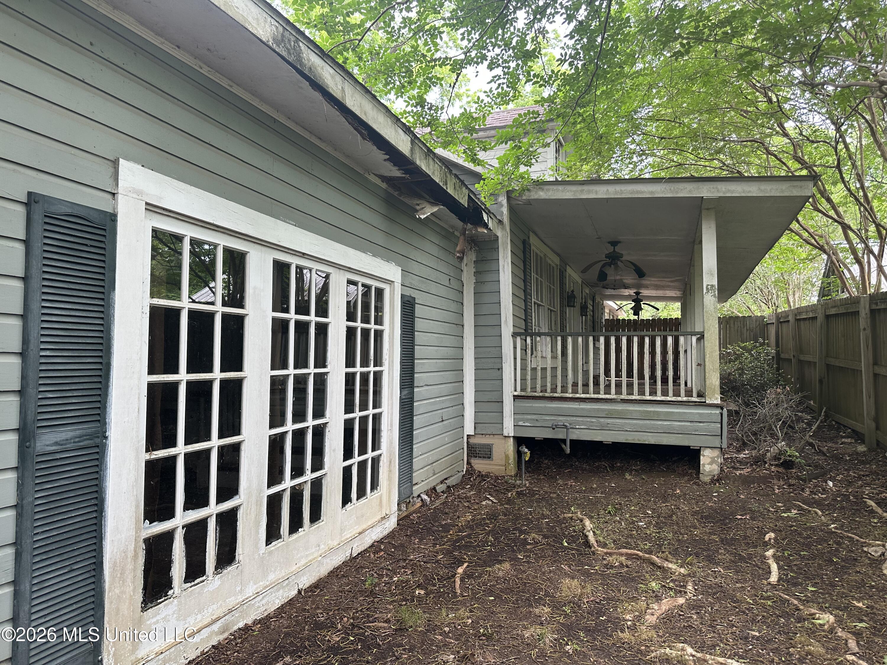 398 morgantown side porch