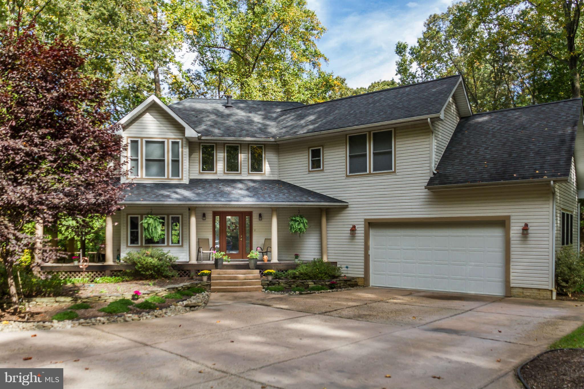 864 Shore Acres Road Arnold, MD 21012 - Photo 1 of 30 Welcome Home to 864 Shore Acres!!