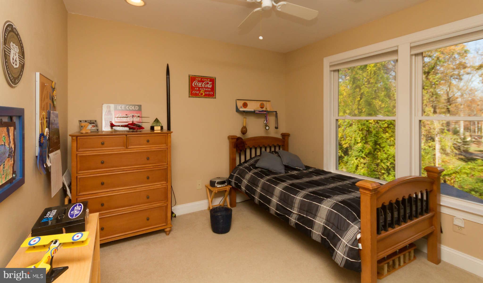 864 Shore Acres Road Arnold, MD 21012 - Photo 17 of 30 Bedroom 2