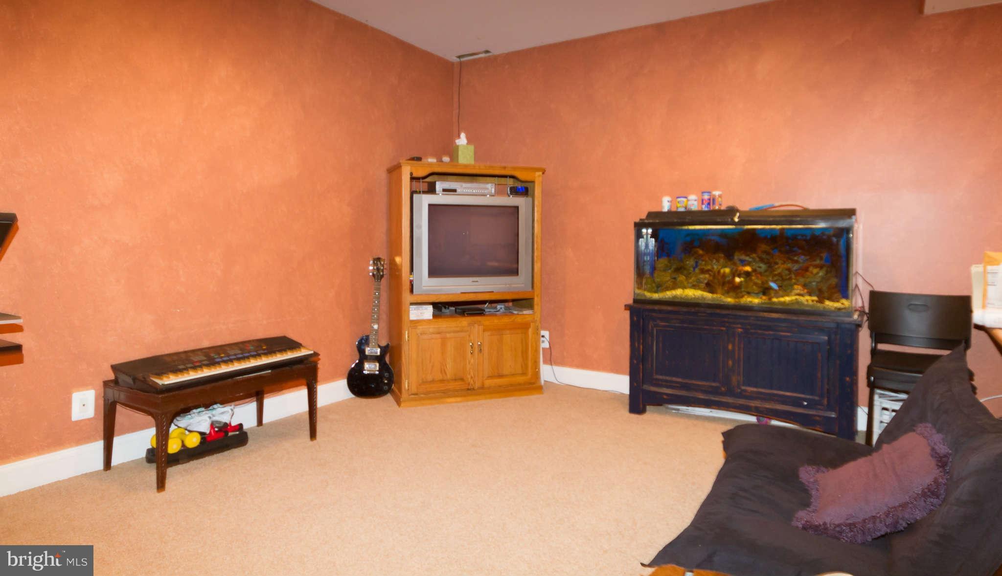 864 Shore Acres Road Arnold, MD 21012 - Photo 21 of 30 Lowe Level Entertainment Area